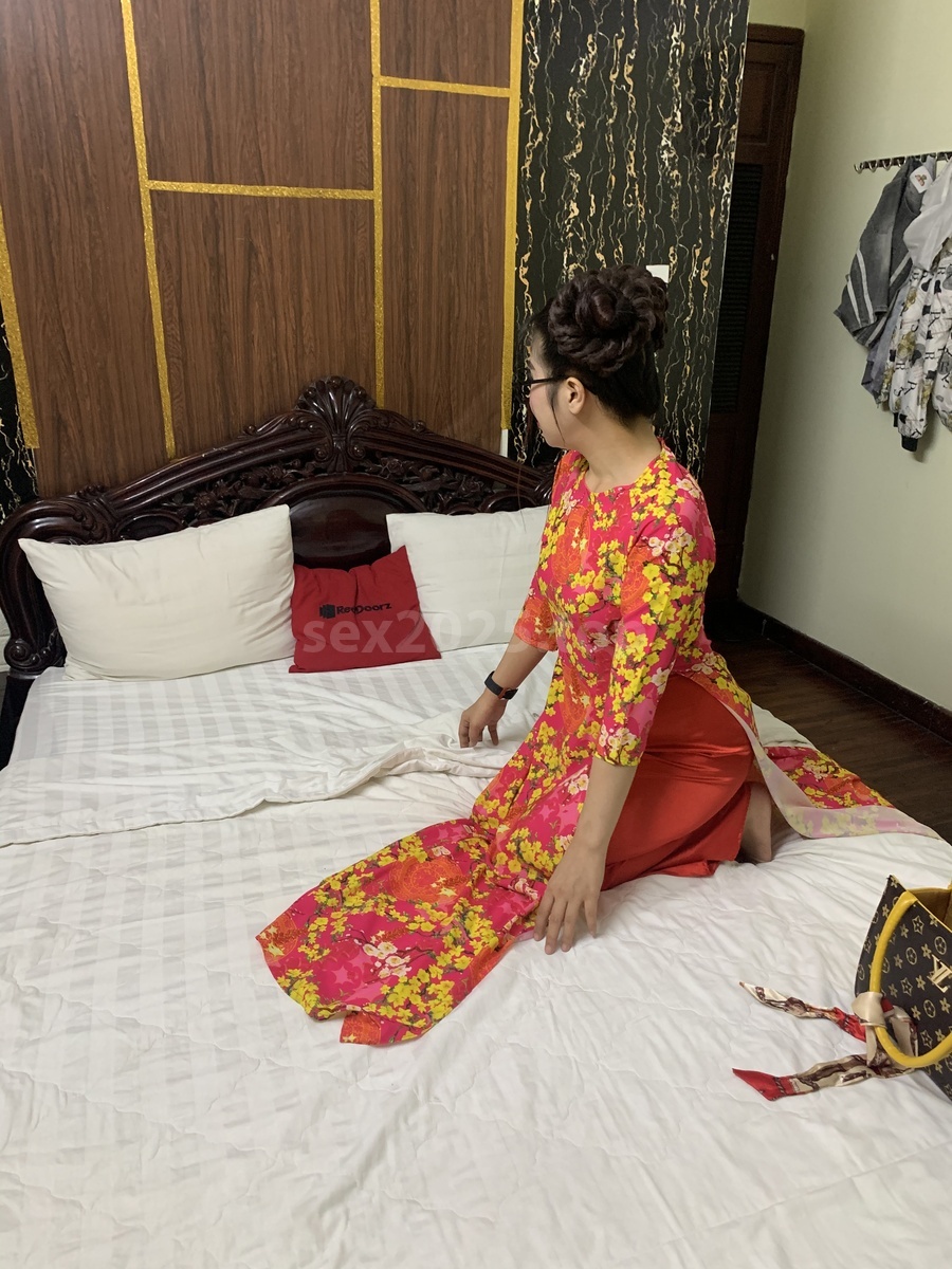 Cô Giáo Trẻ Mặt Siêu Dâm Dục Mới Vào Ngành Cô Giáo Trẻ Mặt Siêu Dâm Dục Mới Vào Ngành