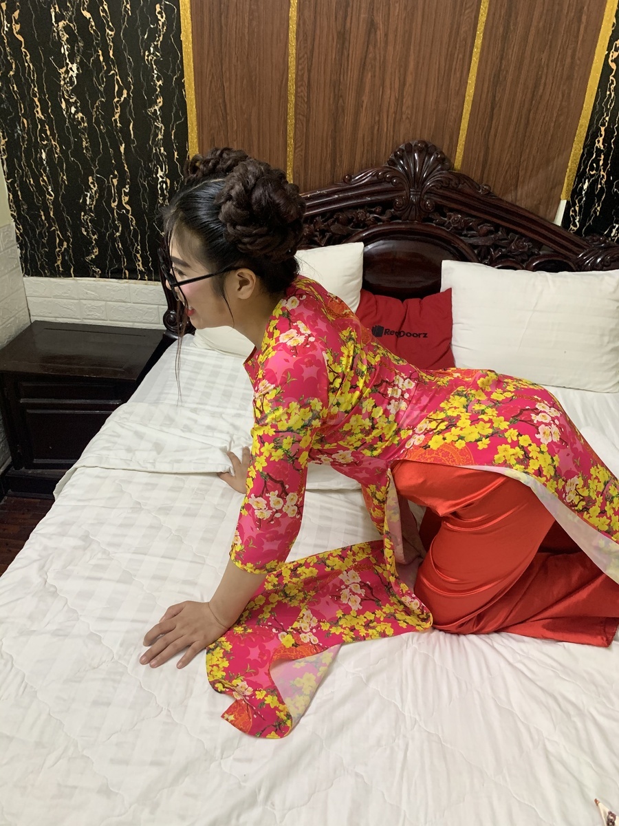 Cô Giáo Trẻ Mặt Siêu Dâm Dục Mới Vào Ngành Cô Giáo Trẻ Mặt Siêu Dâm Dục Mới Vào Ngành