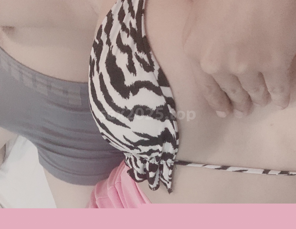 Người Đẹp Ngực Khủng Lần Đầu Chơi Cặc To Người Đẹp Ngực Khủng Lần Đầu Chơi Cặc To