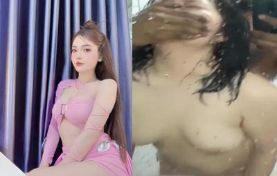 em rên lớn quá nên phải bịch miệng lại